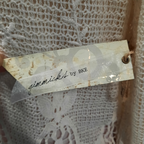 Gimmicks By BKE Ivory Crochet Top - Picture 2 of 8